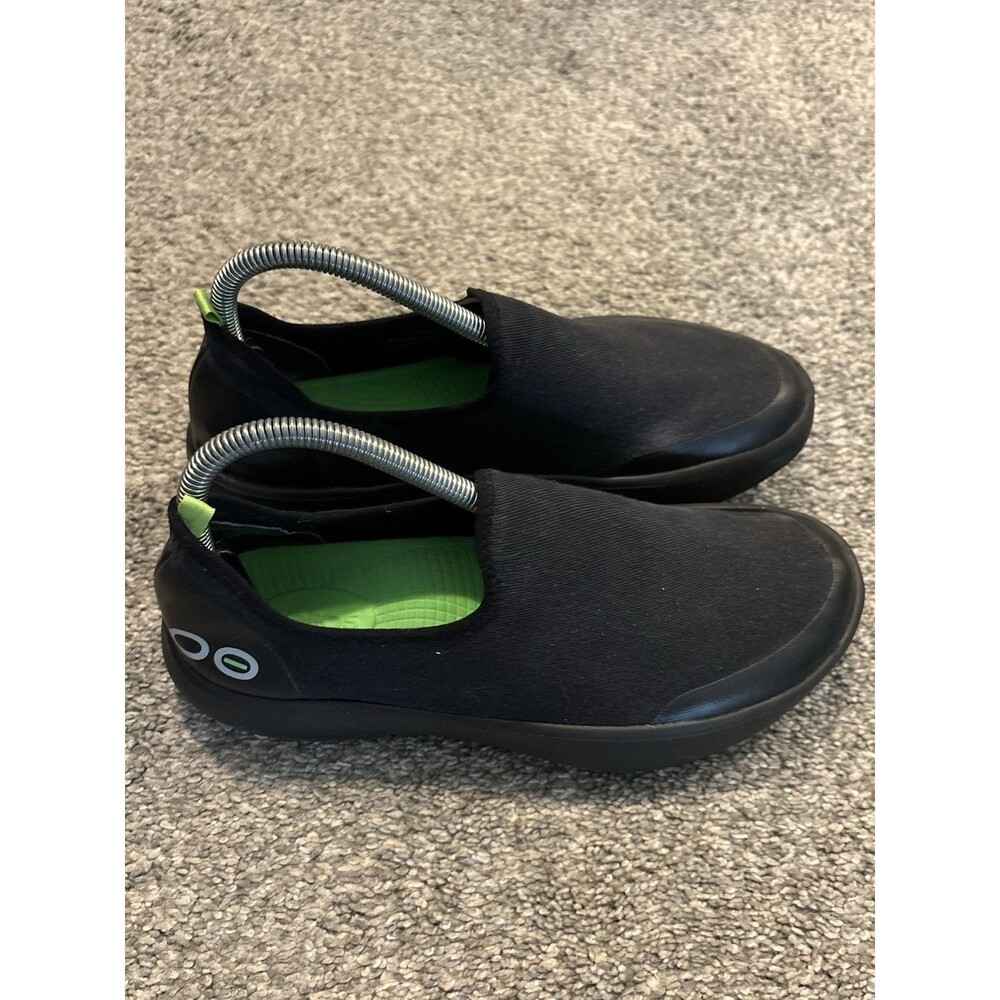 Oofos OOmg Eezee Low Recovery Shoes Women’s Size 9 Black Comfort Sneakers‎